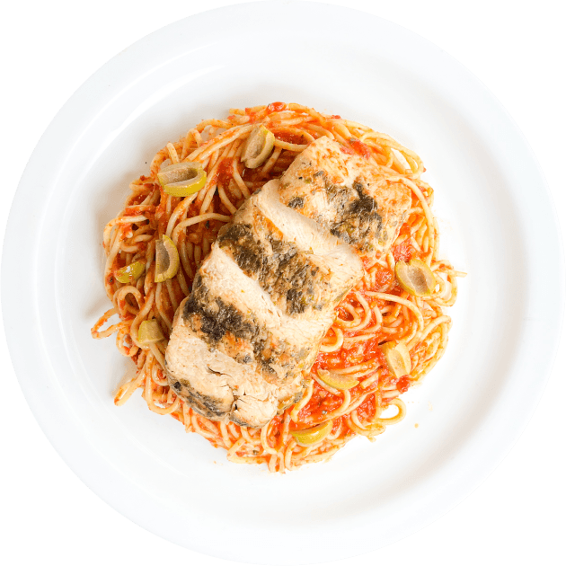 Pollo putanesca con spaguetti.